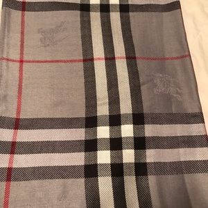 Grey Burberry Scarf